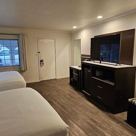Bay Front Inn ซานตาครูซ ภายนอก รูปภาพ